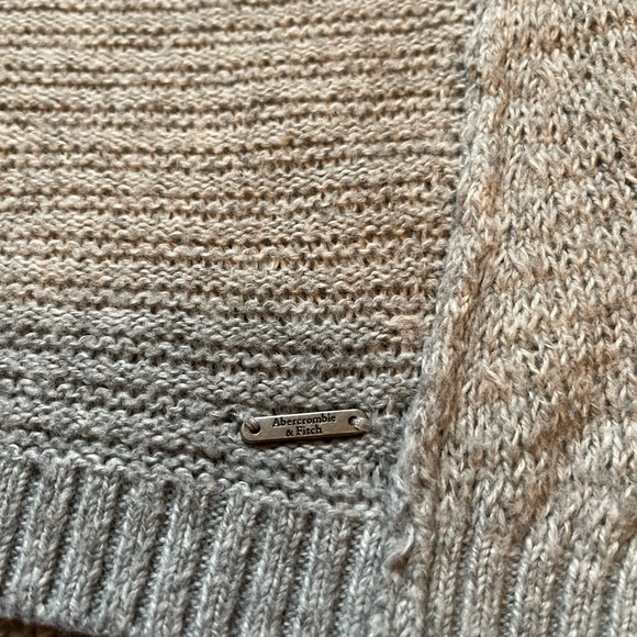 Abercrombie and Fitch XS Long Sleeve Pullover Hoodie Gray - Picture 3 of 5